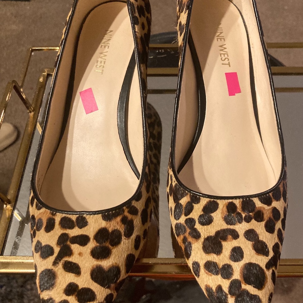 Nine West Leopard pump size 8.5